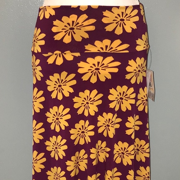 Lularoe Azure Skirt - Picture 1 of 4
